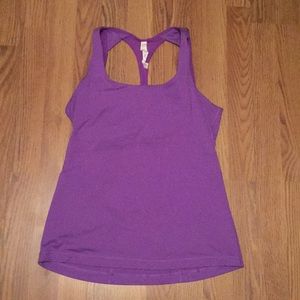 Fitted athletic tank top